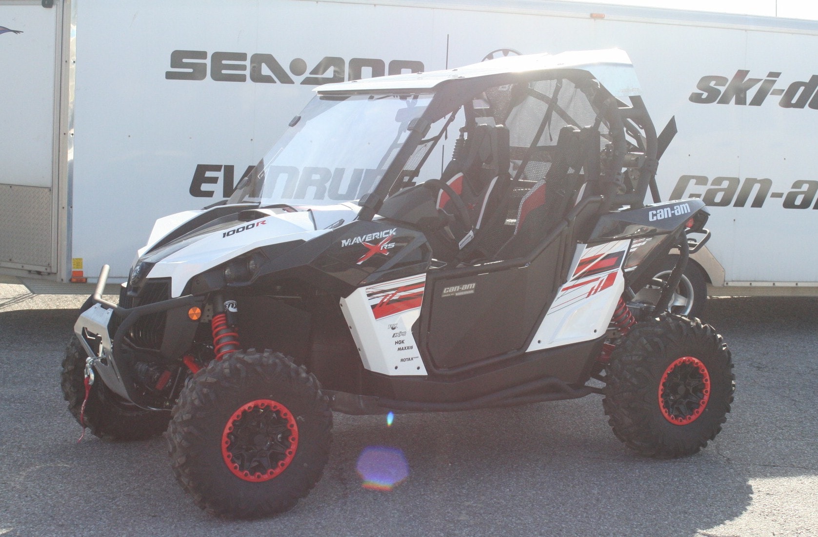 2014_Can-Am_Maverick_1.jpg